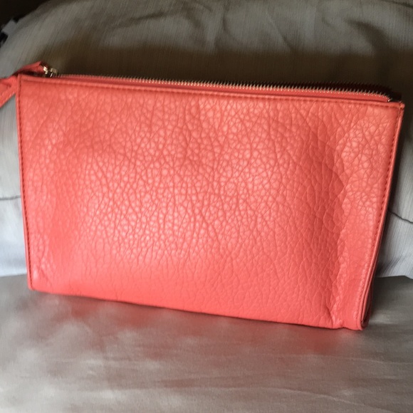 Mossimo clutch - Picture 2 of 6